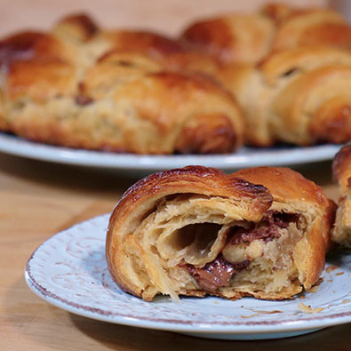 Dinkel-Croissants mit Nougat-Füllung